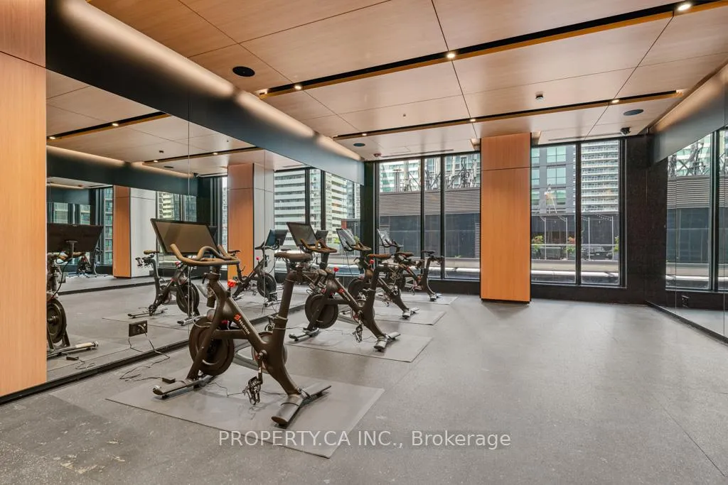 Photo 11 of Unit 3708, 35 Mercer Street, Toronto, Waterfront Communities — HOMEH