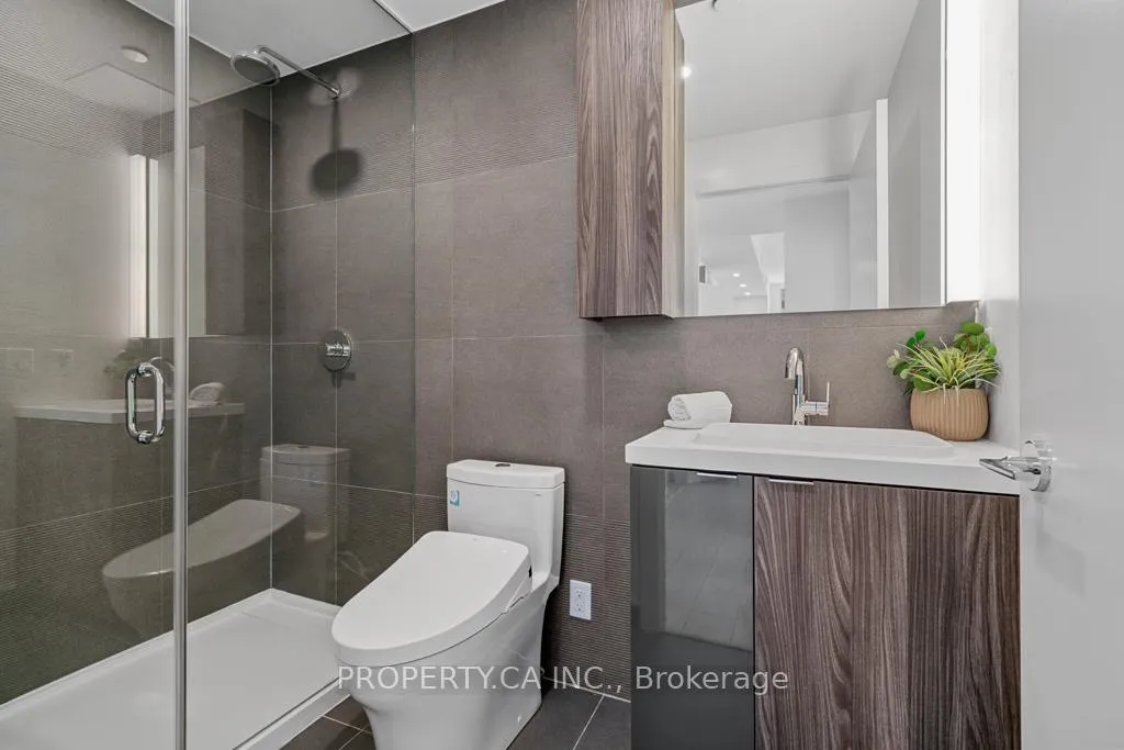 Photo 18 of Unit 3708, 35 Mercer Street, Toronto, Waterfront Communities — HOMEH