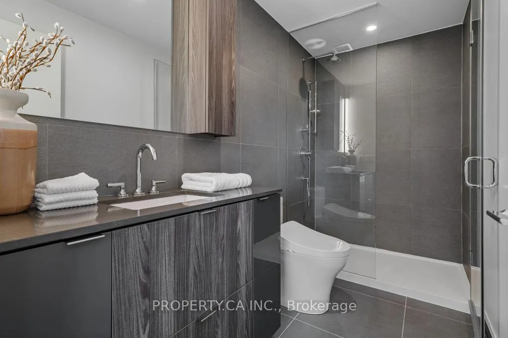 Photo 34 of Unit 3708, 35 Mercer Street, Toronto, Waterfront Communities — HOMEH