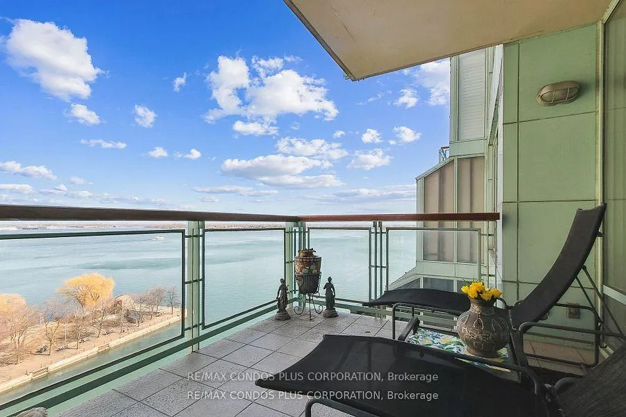 Photo 17 of Unit 1013, 211 Queens Quay W, Toronto, Waterfront Communities — HOMEH
