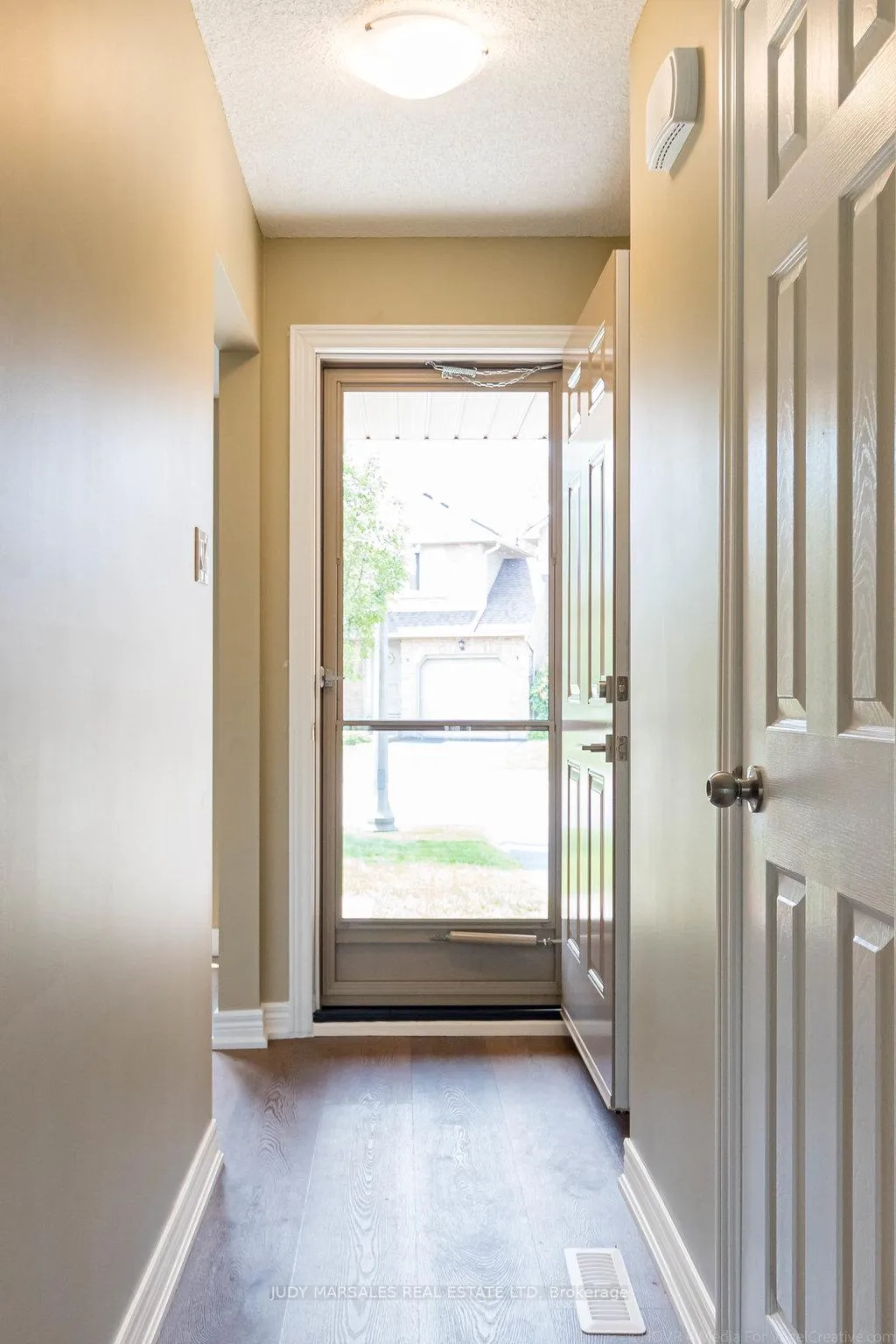 Photo 5 of Unit 19, 503 Highway 8, Hamilton, Stoney Creek — HOMEH