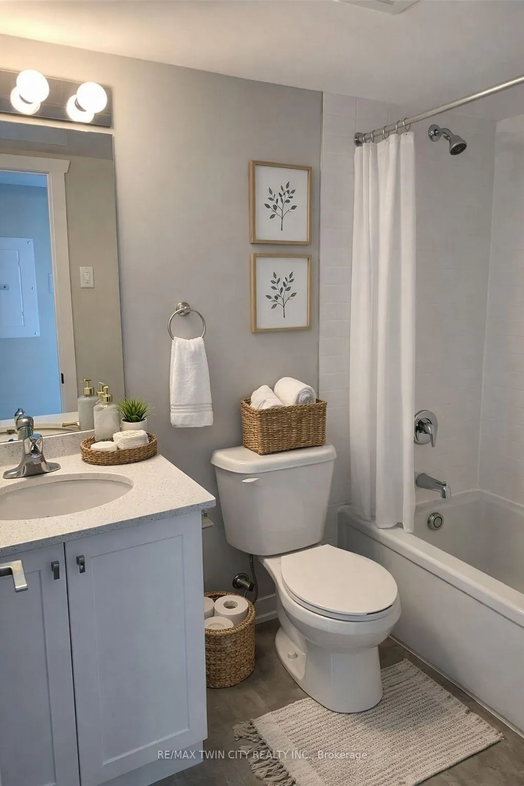 Photo 6 of Unit B5, 1331 Countrystone Drive, Kitchener — HOMEH
