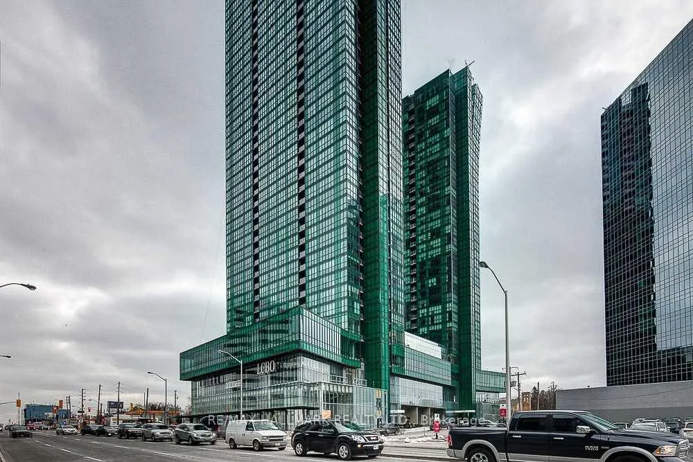 Front of Unit 1909, 9 Bogert Avenue