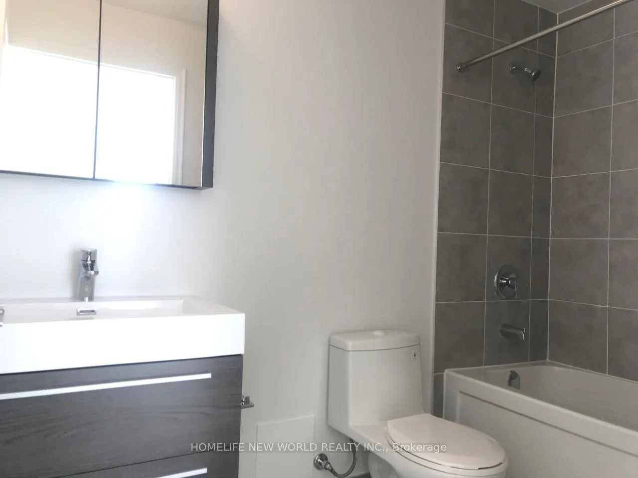 Photo 3 of Unit 405, 8 Rouge Valley Drive, Markham, Unionville — HOMEH