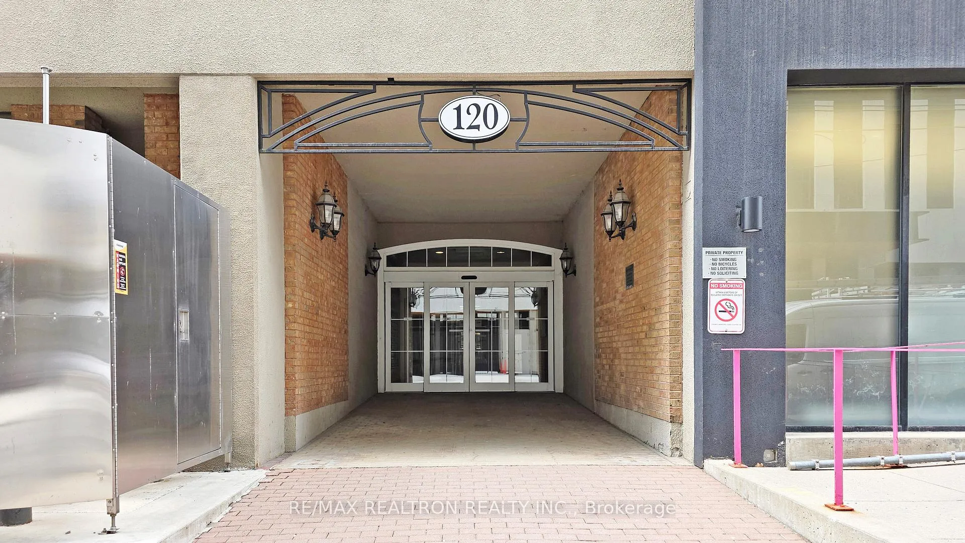 Photo 2 of Unit 609, 120 St. Patrick Street, Toronto, Kensington-Chinatown — HOMEH