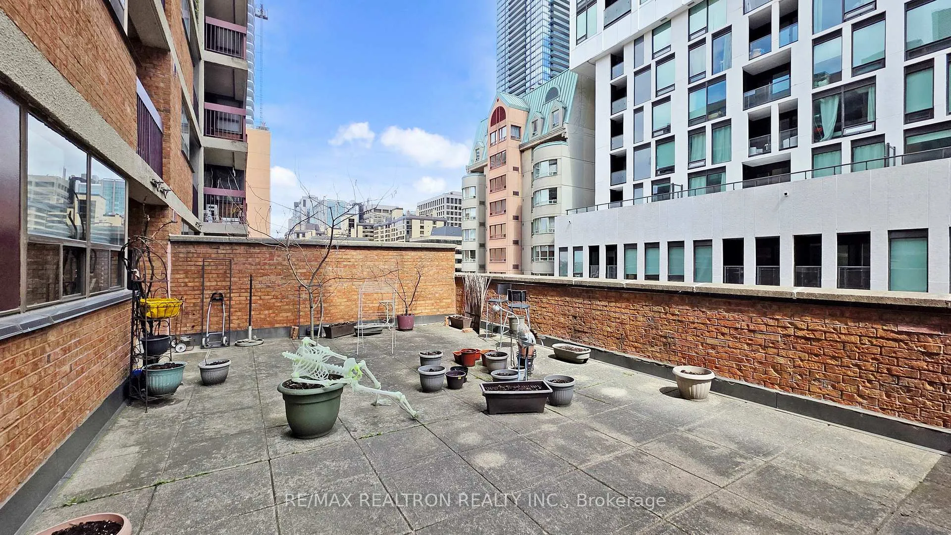 Photo 28 of Unit 609, 120 St. Patrick Street, Toronto, Kensington-Chinatown — HOMEH