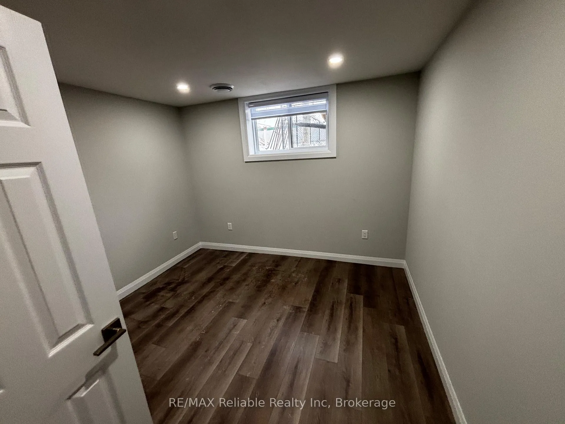 Photo 9 of Unit 102 & 104, 24 Albert Street, Central Huron, Clinton — HOMEH