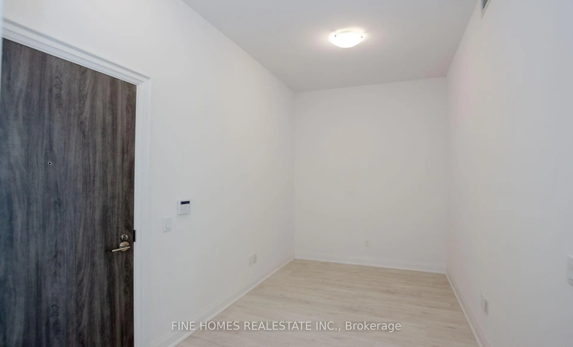 Photo 4 of Unit 206, 10 Gatineau Drive, Vaughan, Beverley Glen — HOMEH