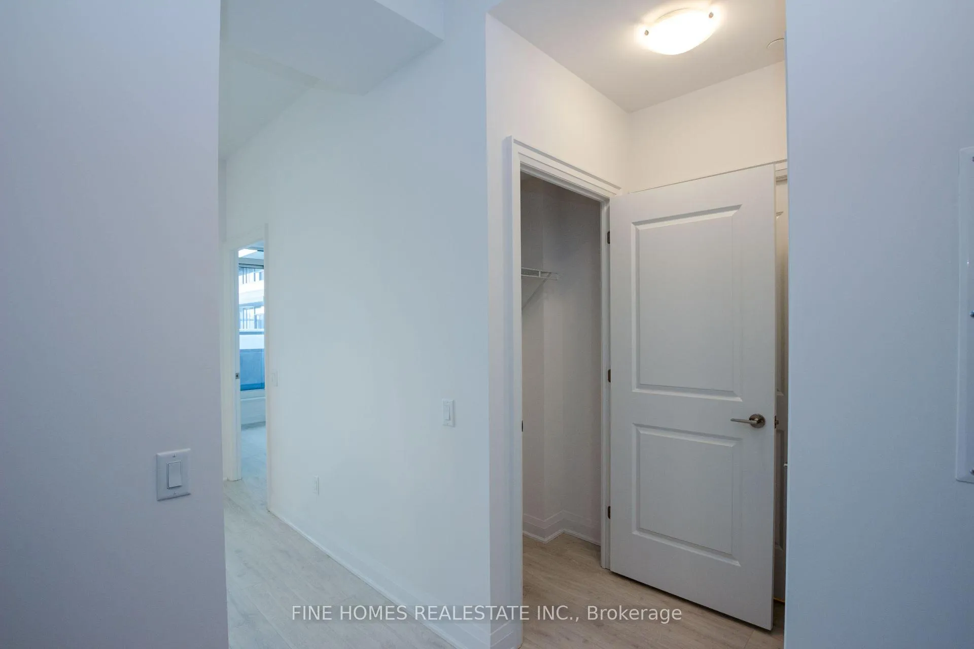 Photo 7 of Unit 206, 10 Gatineau Drive, Vaughan, Beverley Glen — HOMEH