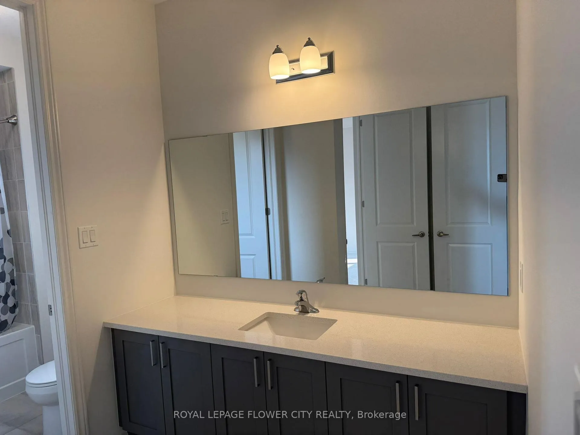Photo 8 of 32 Twinleaf Crescent, Adjala-Tosorontio, Colgan — HOMEH
