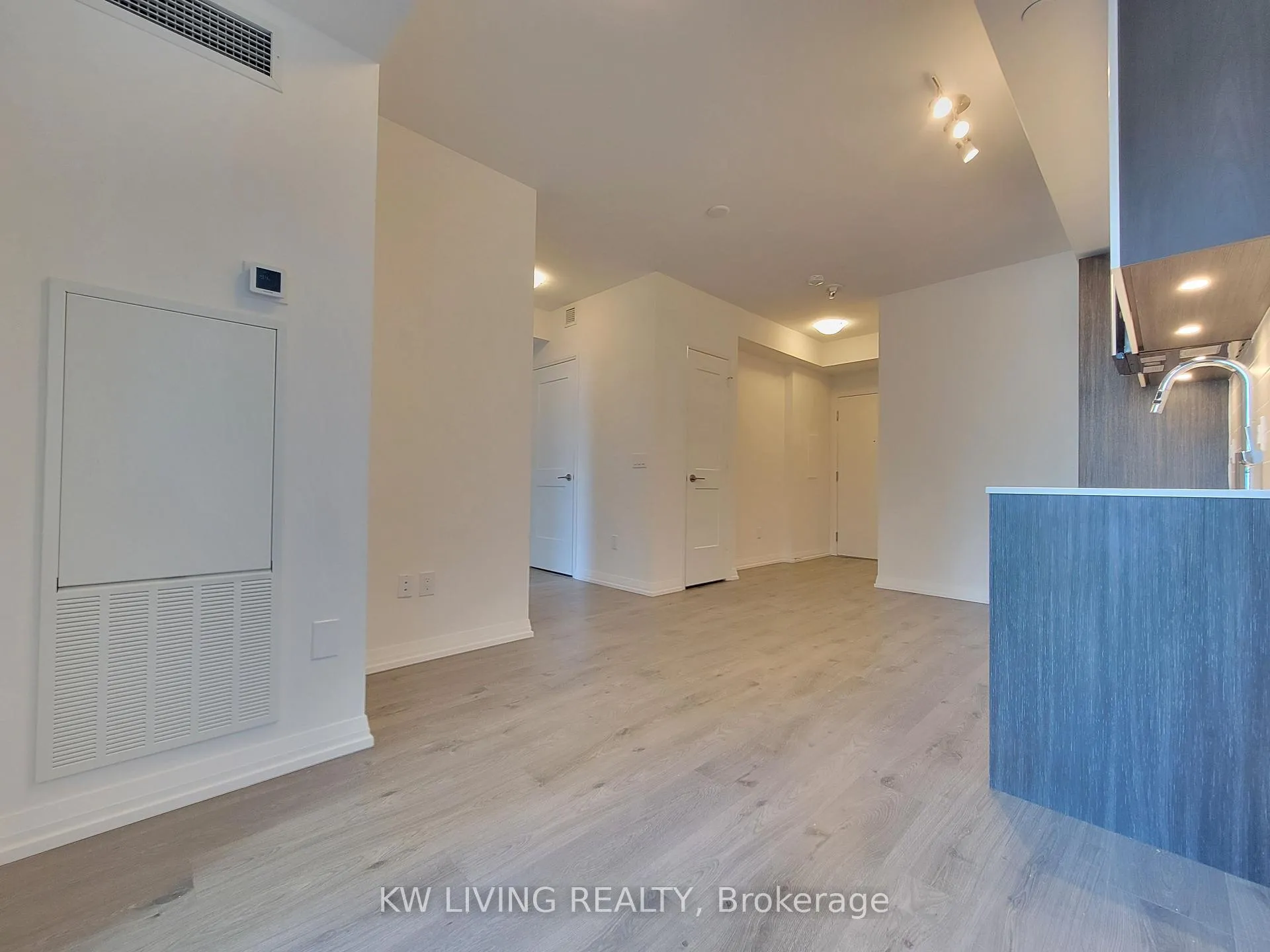 Photo 7 of Unit 2809, 8 Widmer Street, Toronto, Waterfront Communities — HOMEH