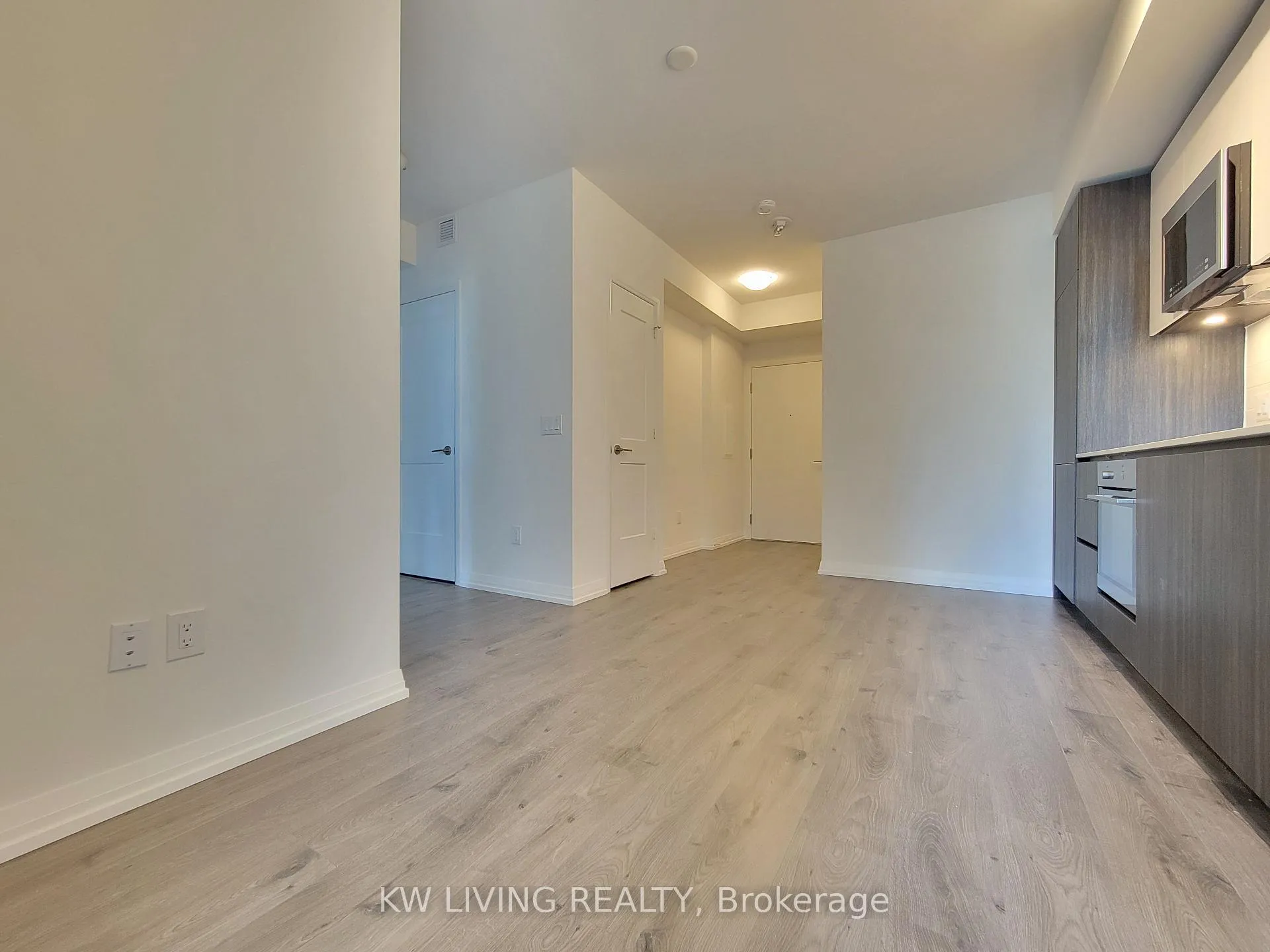 Photo 8 of Unit 2809, 8 Widmer Street, Toronto, Waterfront Communities — HOMEH