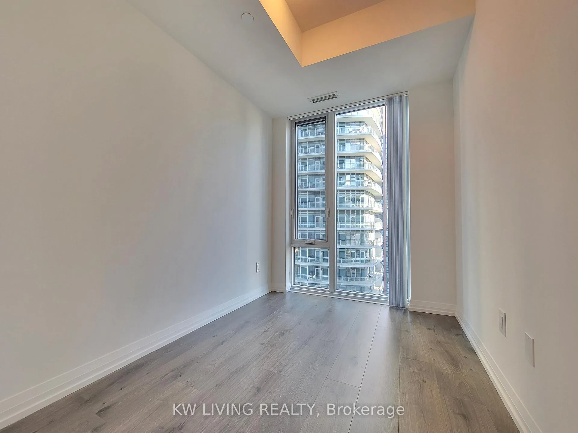 Photo 16 of Unit 2809, 8 Widmer Street, Toronto, Waterfront Communities — HOMEH