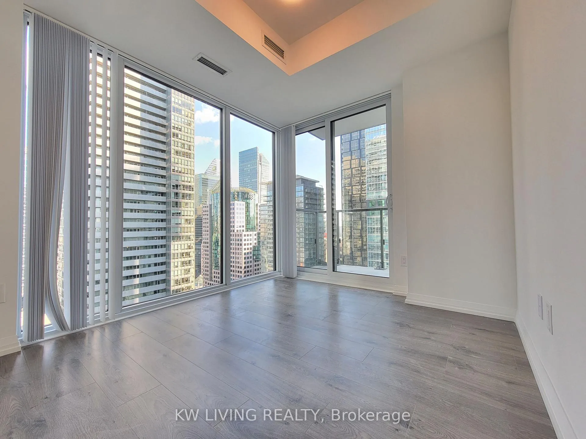 Photo 18 of Unit 2809, 8 Widmer Street, Toronto, Waterfront Communities — HOMEH