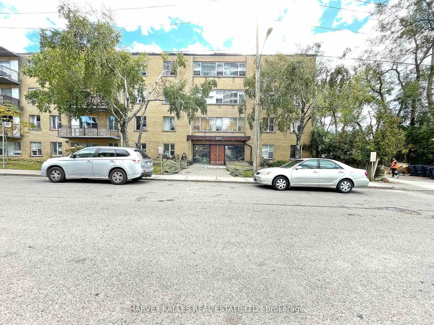 Front of Unit 2, 125 Shelborne Avenue