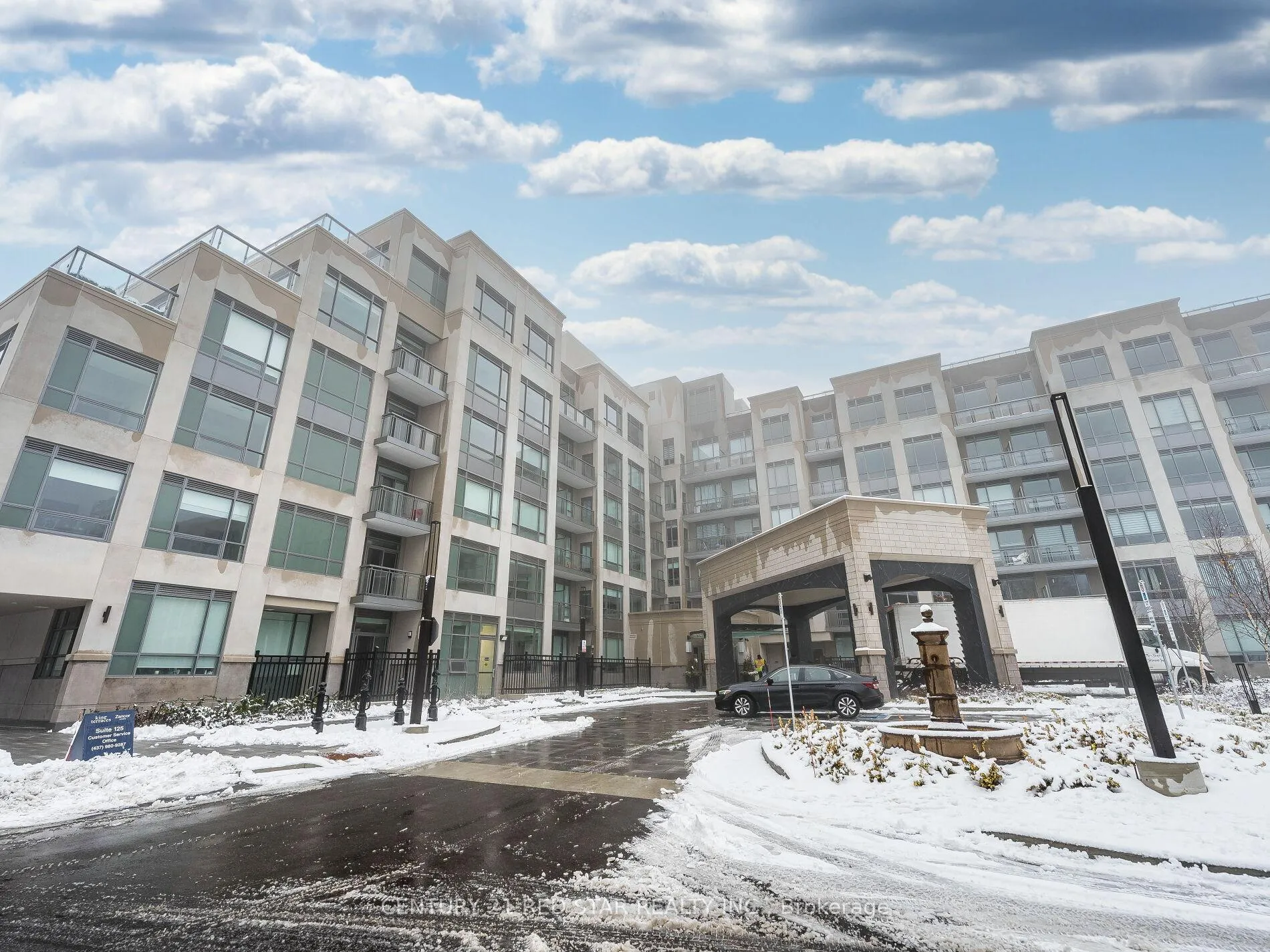 Photo 2 of Unit 119, 2075 King Road, King, King City — HOMEH