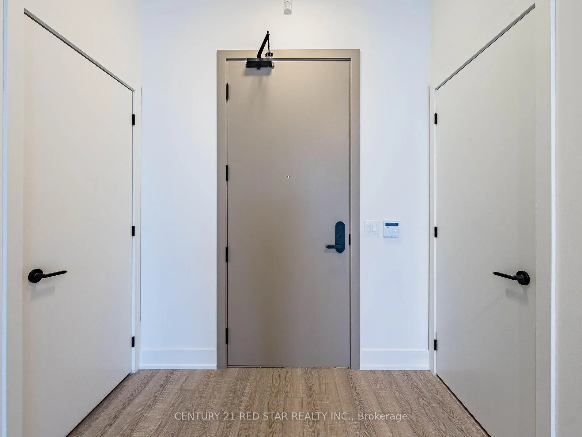 Photo 6 of Unit 119, 2075 King Road, King, King City — HOMEH