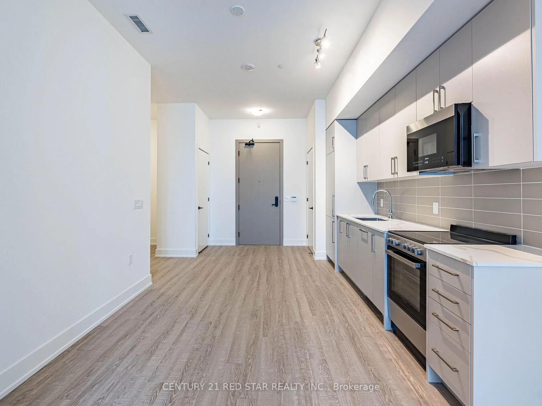 Photo 14 of Unit 119, 2075 King Road, King, King City — HOMEH