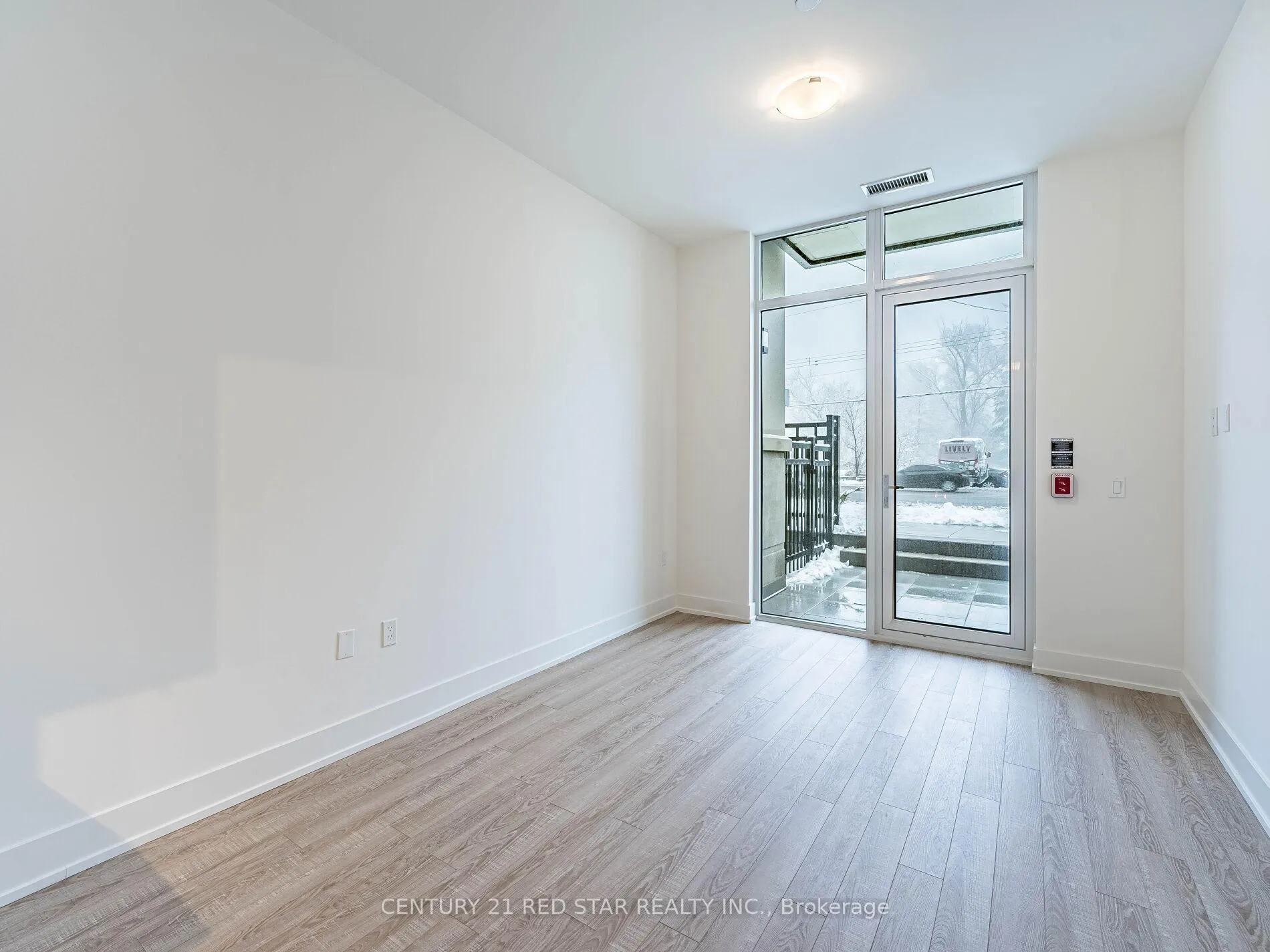 Photo 15 of Unit 119, 2075 King Road, King, King City — HOMEH