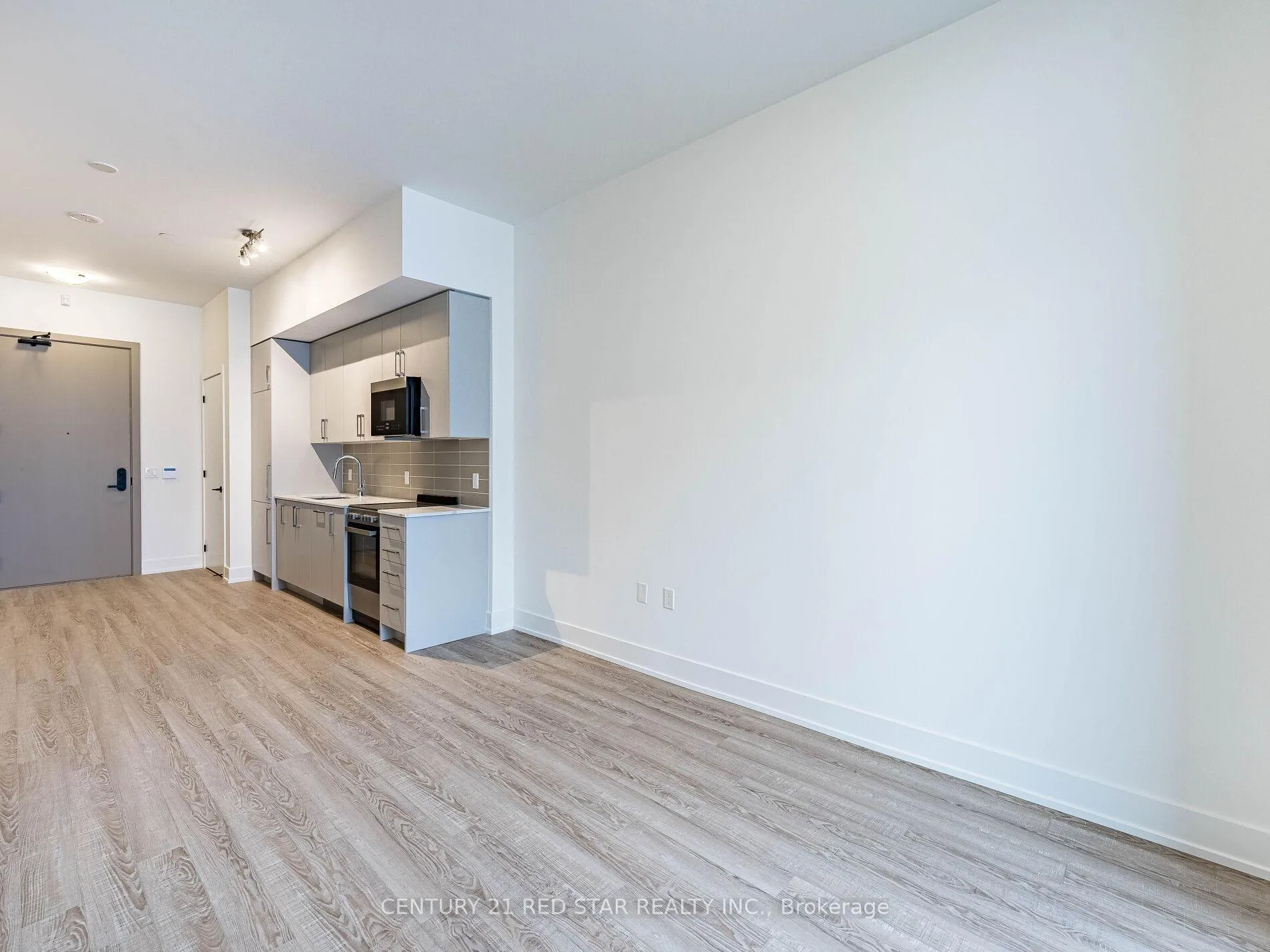 Photo 18 of Unit 119, 2075 King Road, King, King City — HOMEH