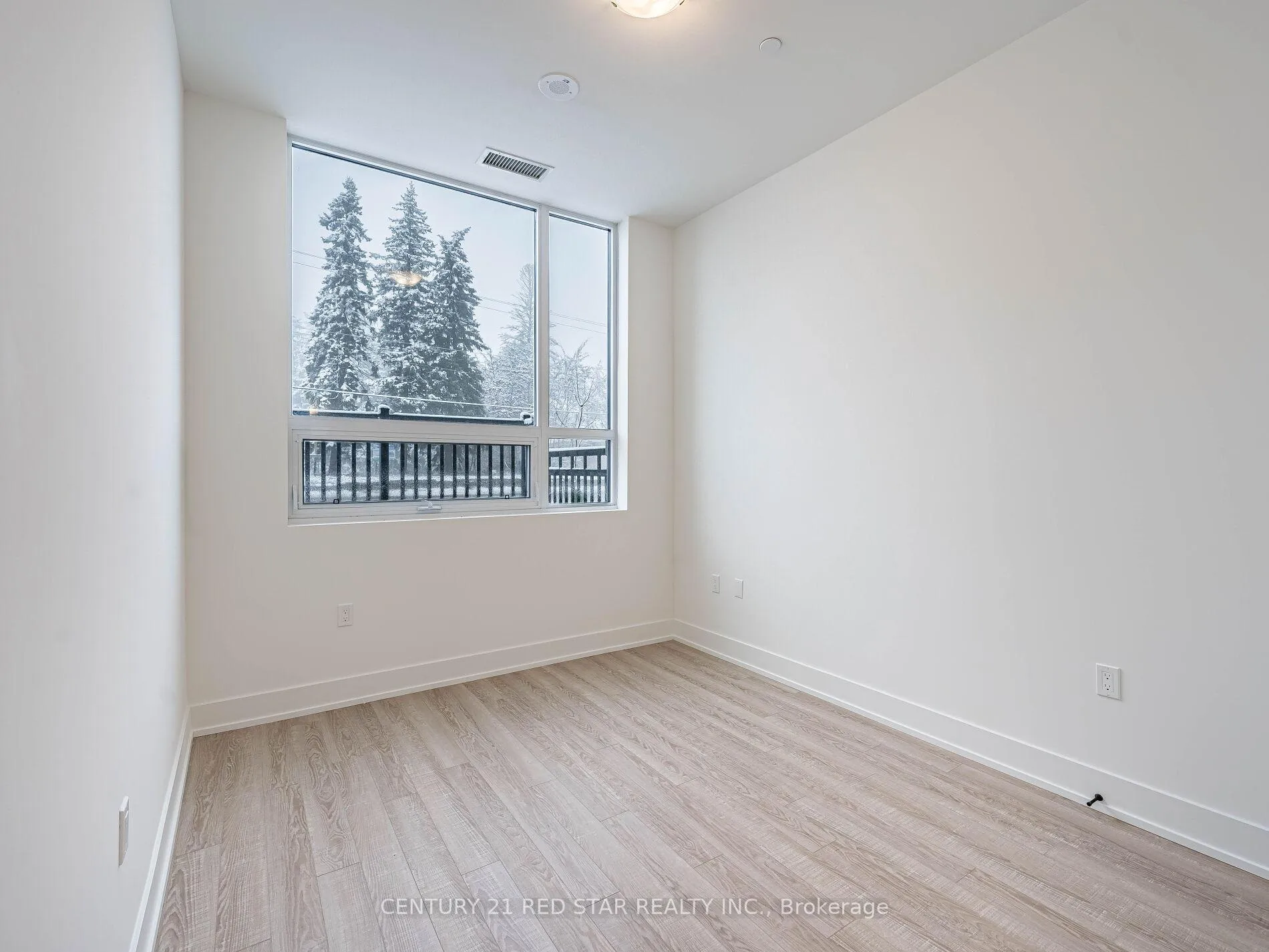 Photo 19 of Unit 119, 2075 King Road, King, King City — HOMEH