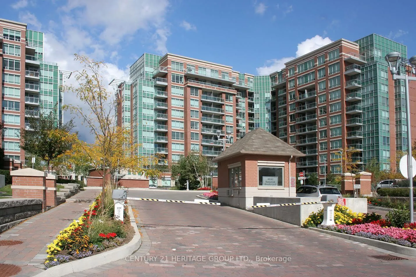 Photo 1 of Unit B71, 62 Suncrest Boulevard, Markham, Commerce Valley — HOMEH