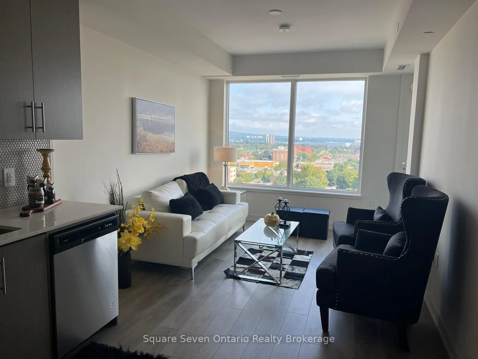 Photo 4 of Unit 1301, 212 King William Street, Hamilton, Beasley — HOMEH