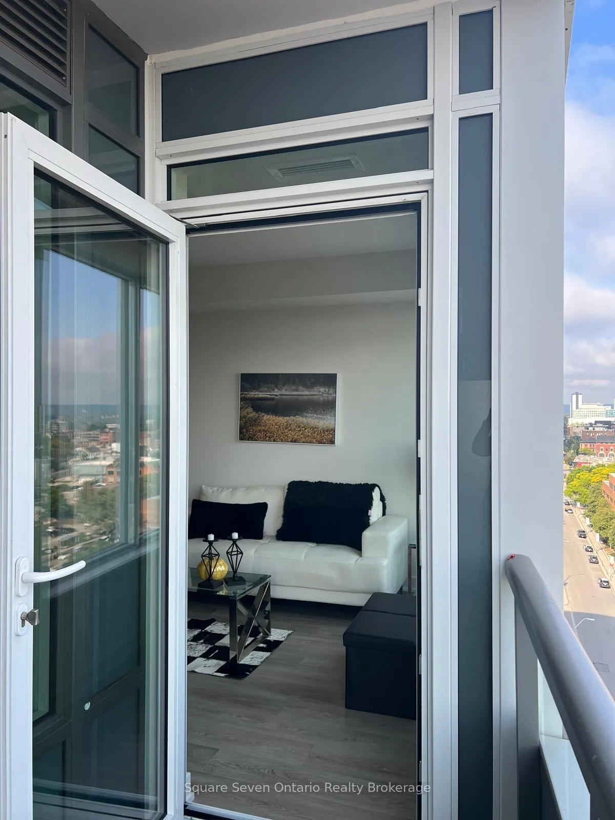 Photo 5 of Unit 1301, 212 King William Street, Hamilton, Beasley — HOMEH