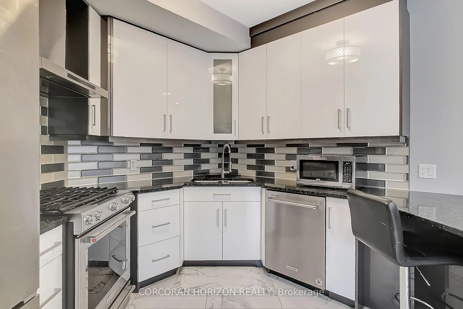 Photo 13 of Unit 302, 234 Heiman Street, Kitchener, Southdale — HOMEH