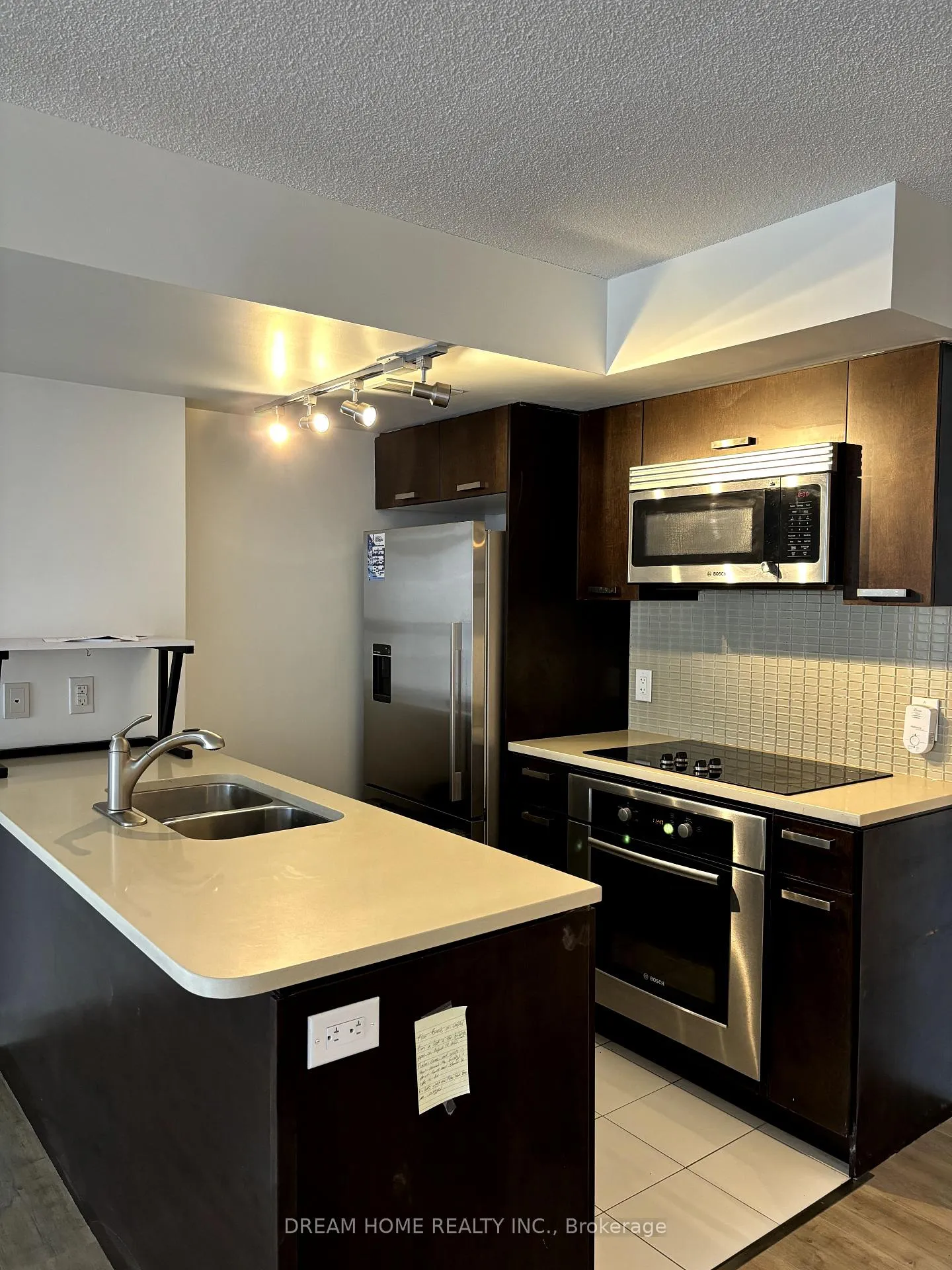 Photo 2 of Unit 614, 295 Adelaide Street W, Toronto, Waterfront Communities — HOMEH