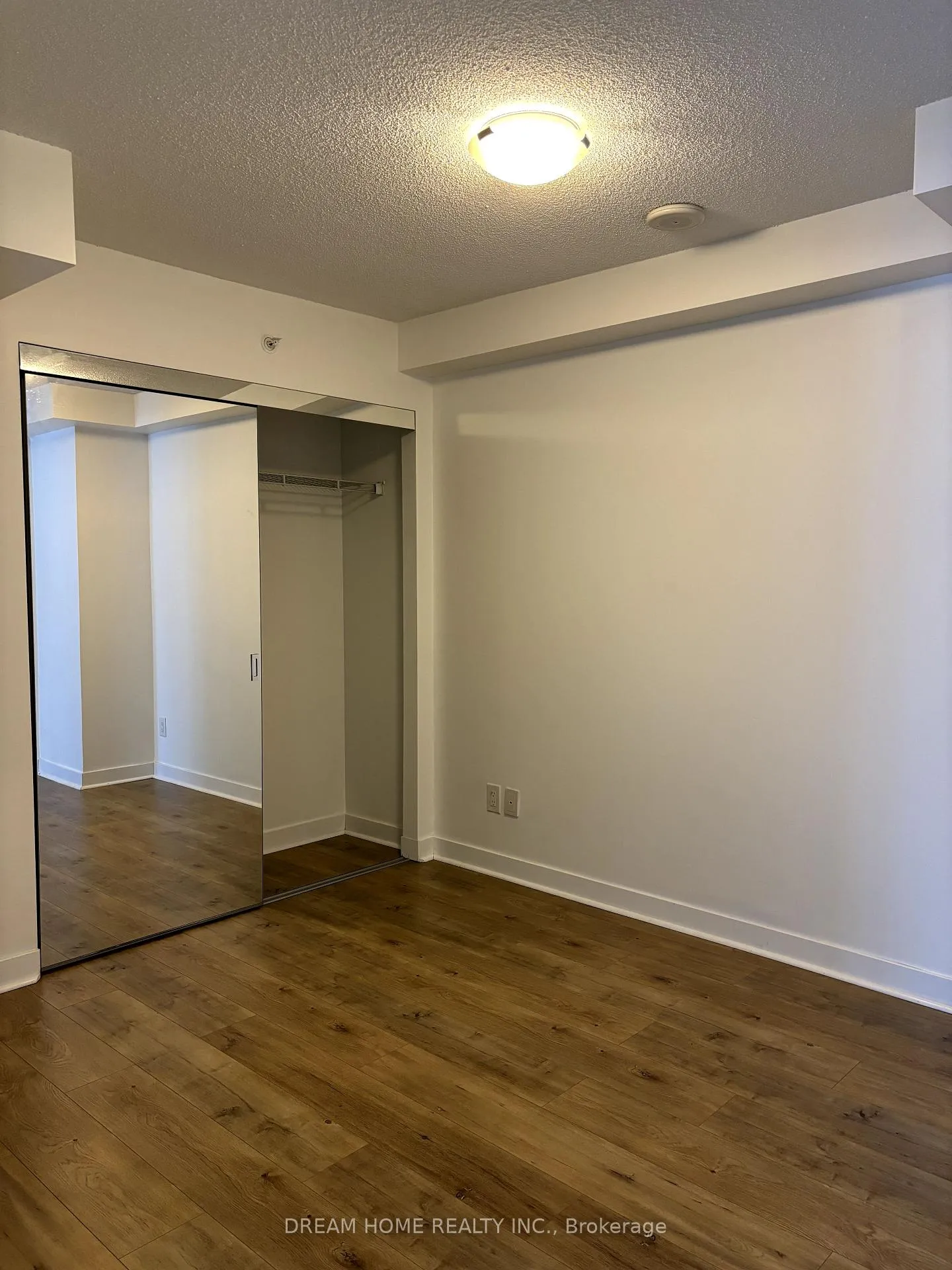 Photo 6 of Unit 614, 295 Adelaide Street W, Toronto, Waterfront Communities — HOMEH