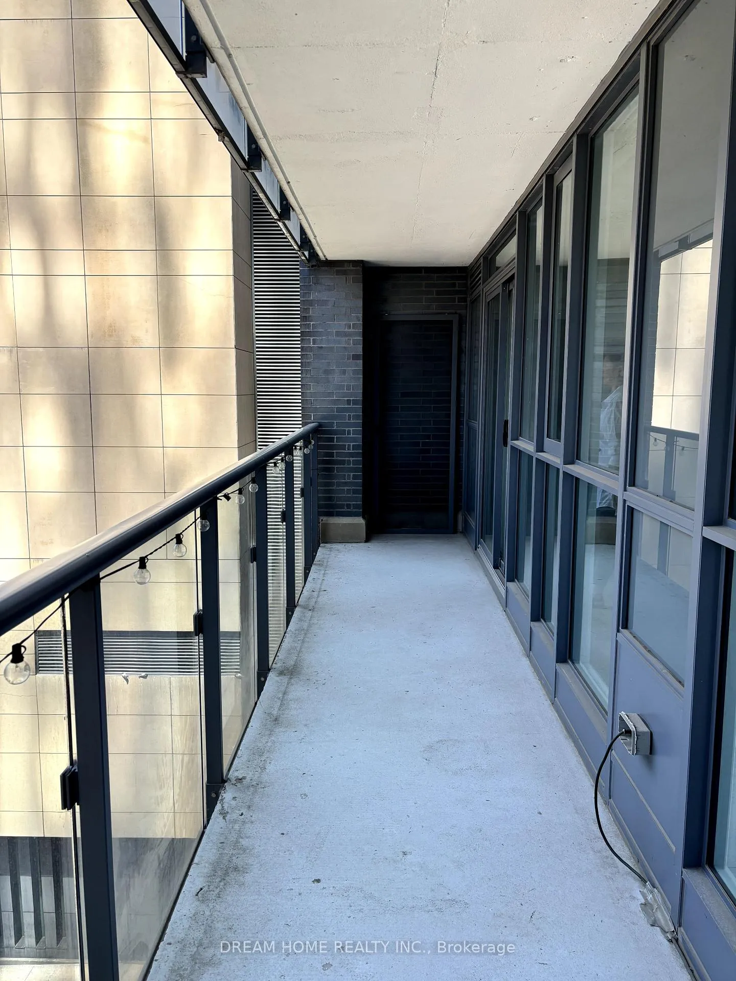Photo 9 of Unit 614, 295 Adelaide Street W, Toronto, Waterfront Communities — HOMEH