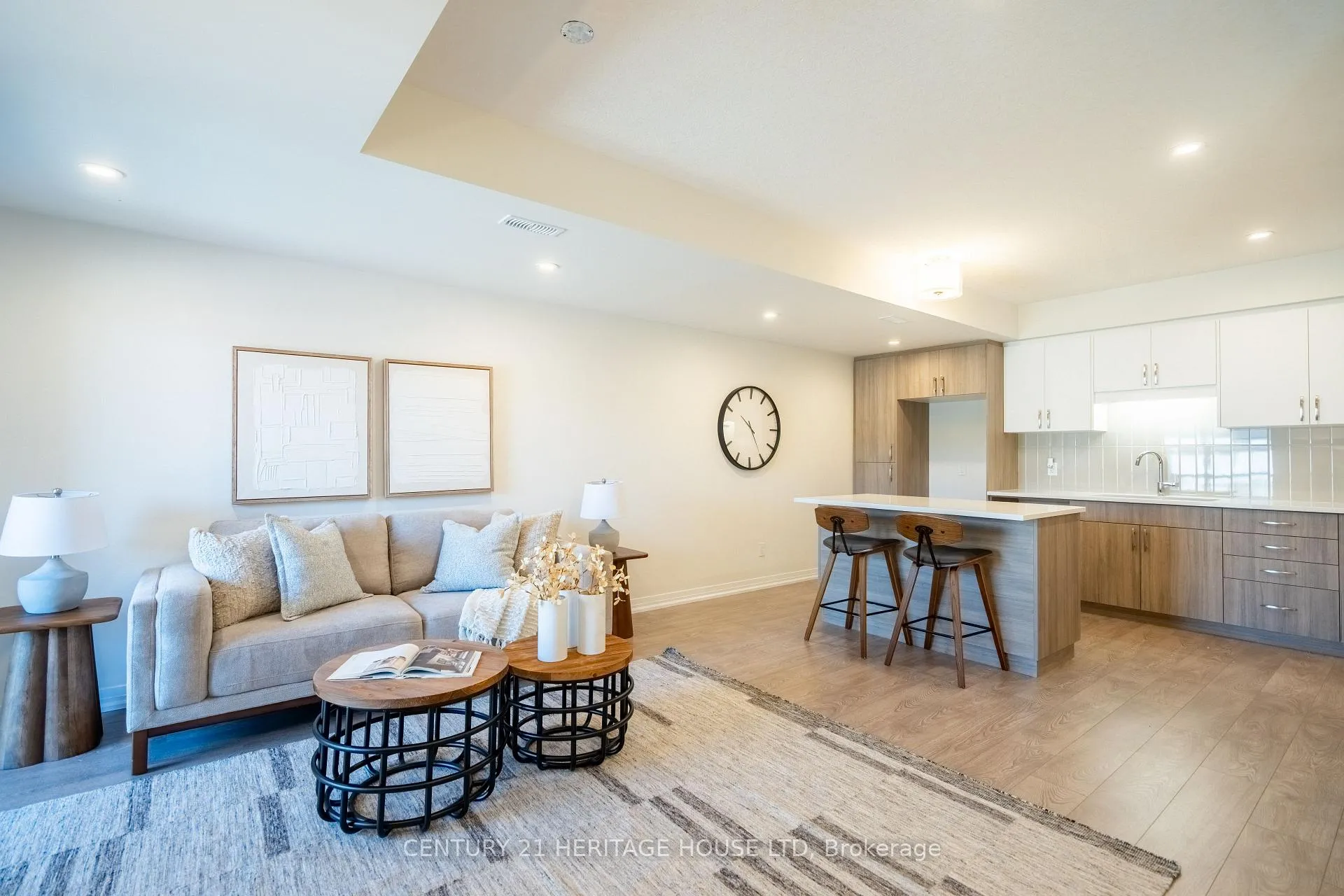 Photo 19 of 682 Benninger Drive, Kitchener — HOMEH