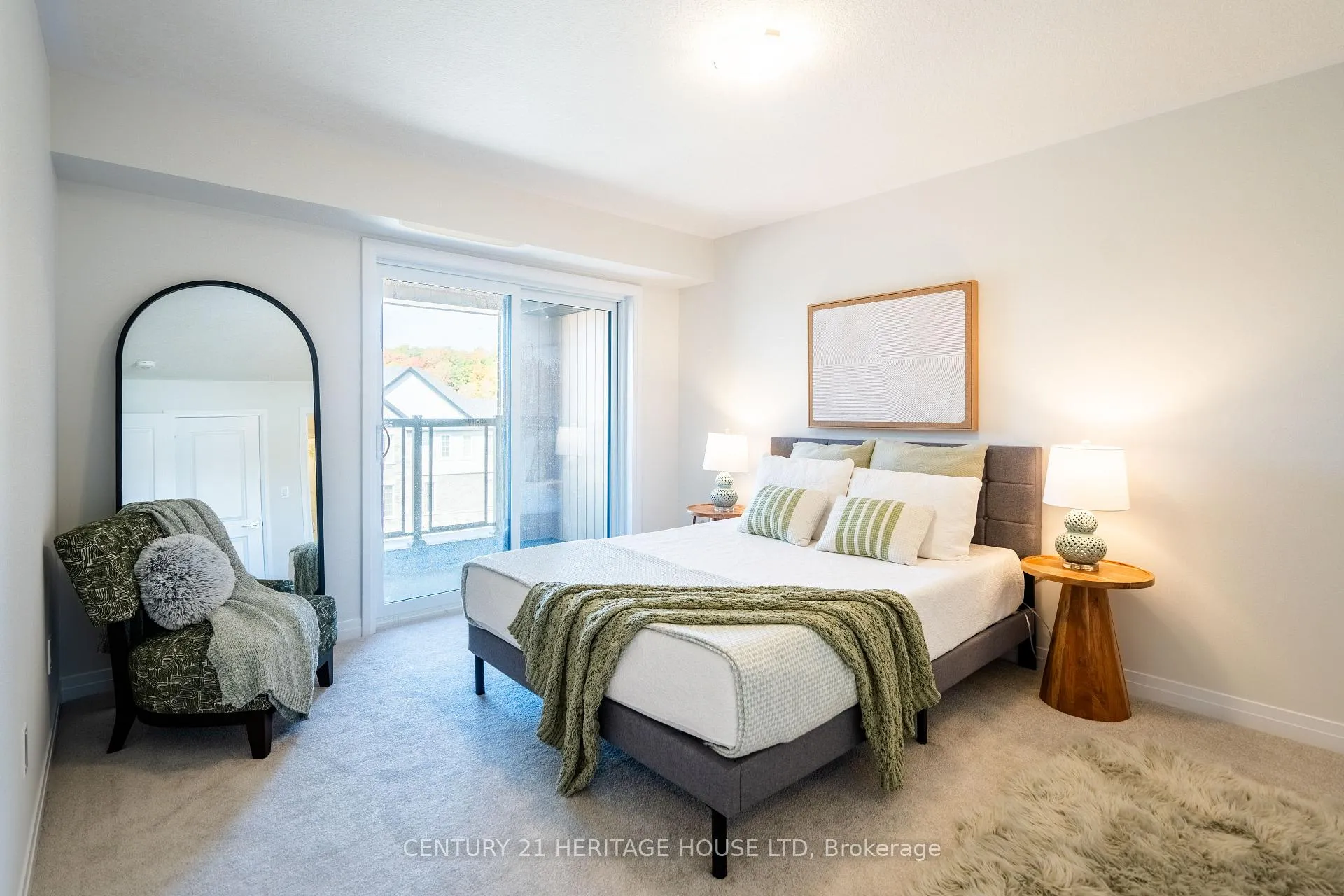 Photo 21 of 682 Benninger Drive, Kitchener — HOMEH