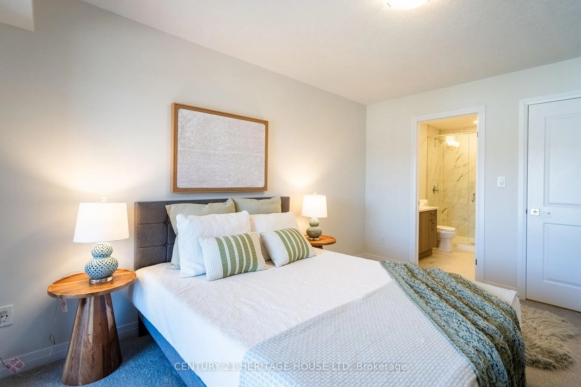 Photo 22 of 682 Benninger Drive, Kitchener — HOMEH