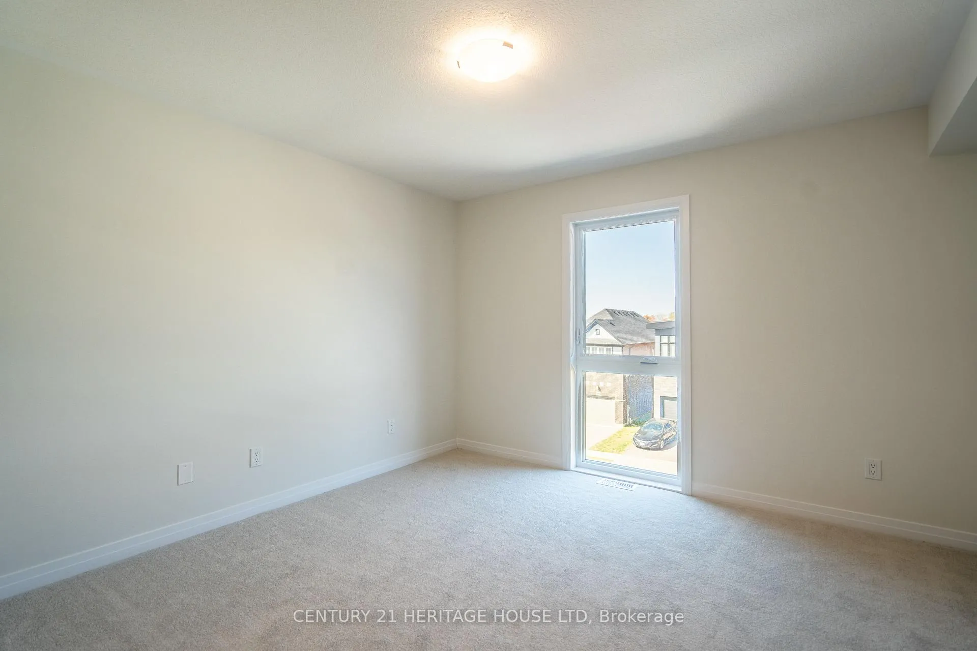 Photo 26 of 682 Benninger Drive, Kitchener — HOMEH