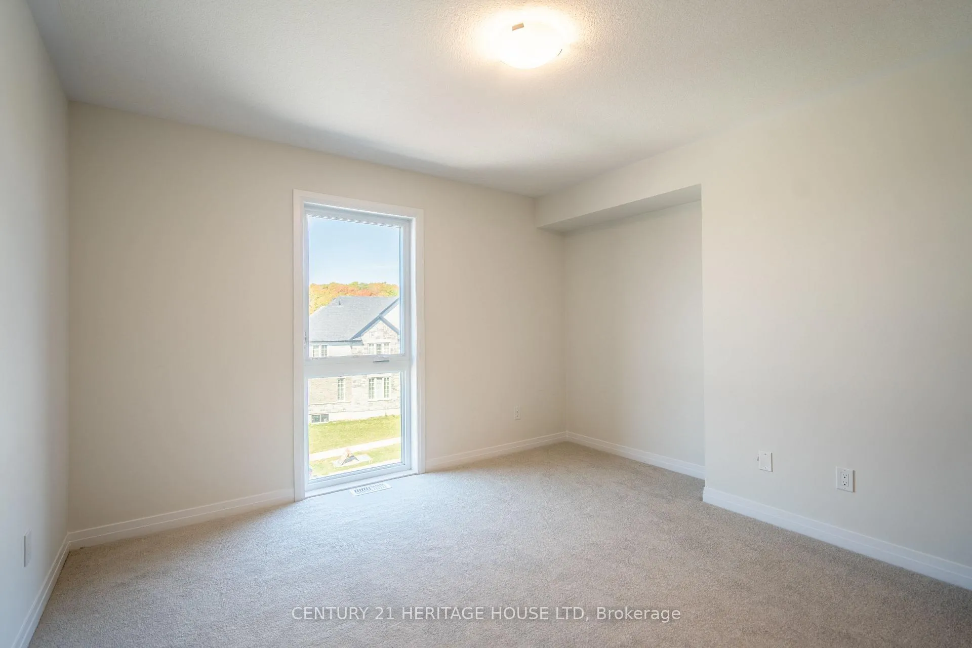 Photo 27 of 682 Benninger Drive, Kitchener — HOMEH