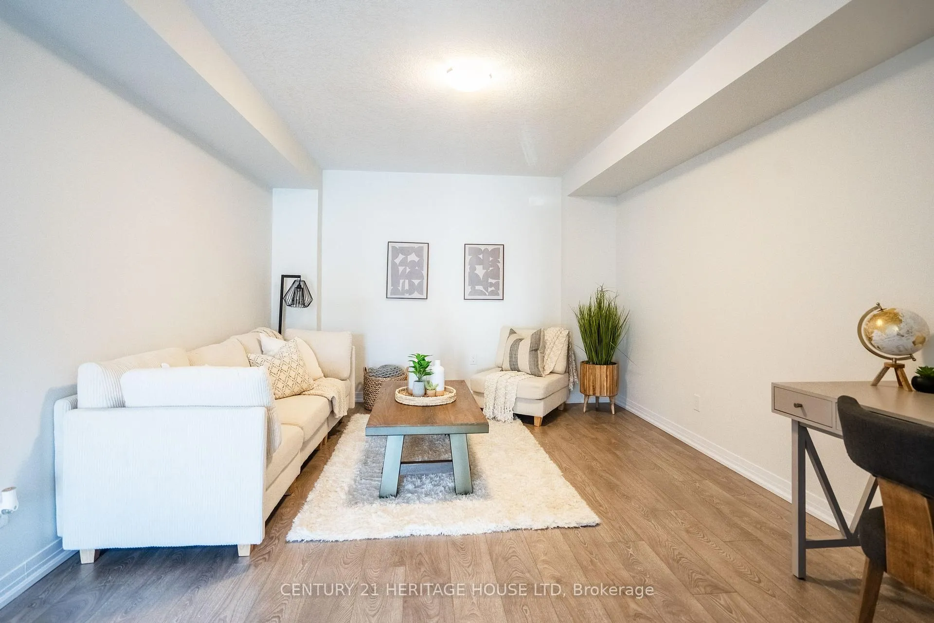 Photo 34 of 682 Benninger Drive, Kitchener — HOMEH