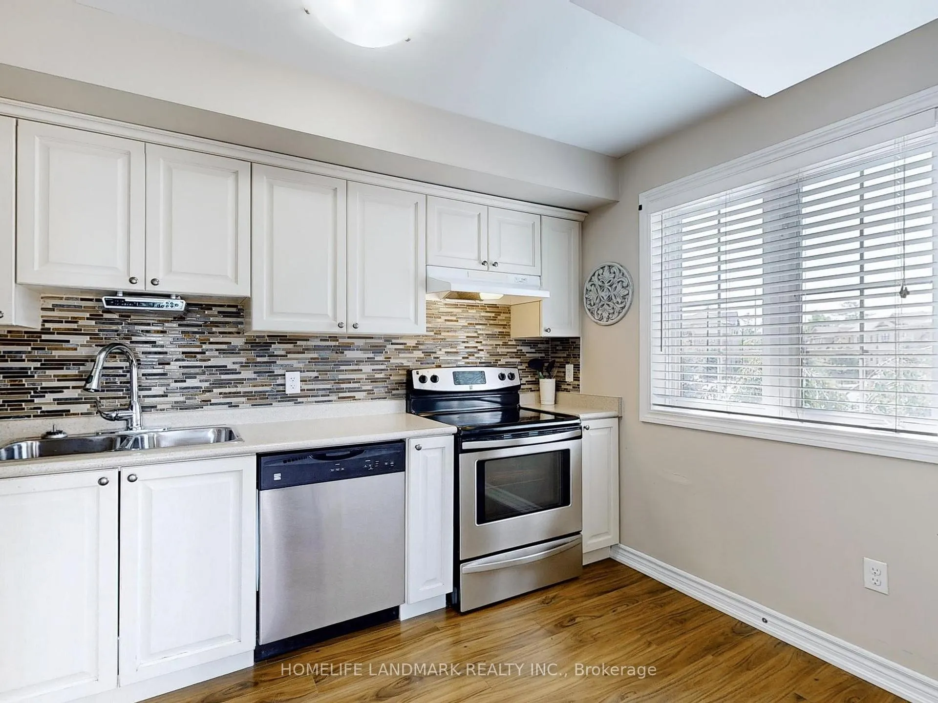 Photo 10 of Unit 7, 47 Ferndale Drive S, Barrie, Ardagh — HOMEH