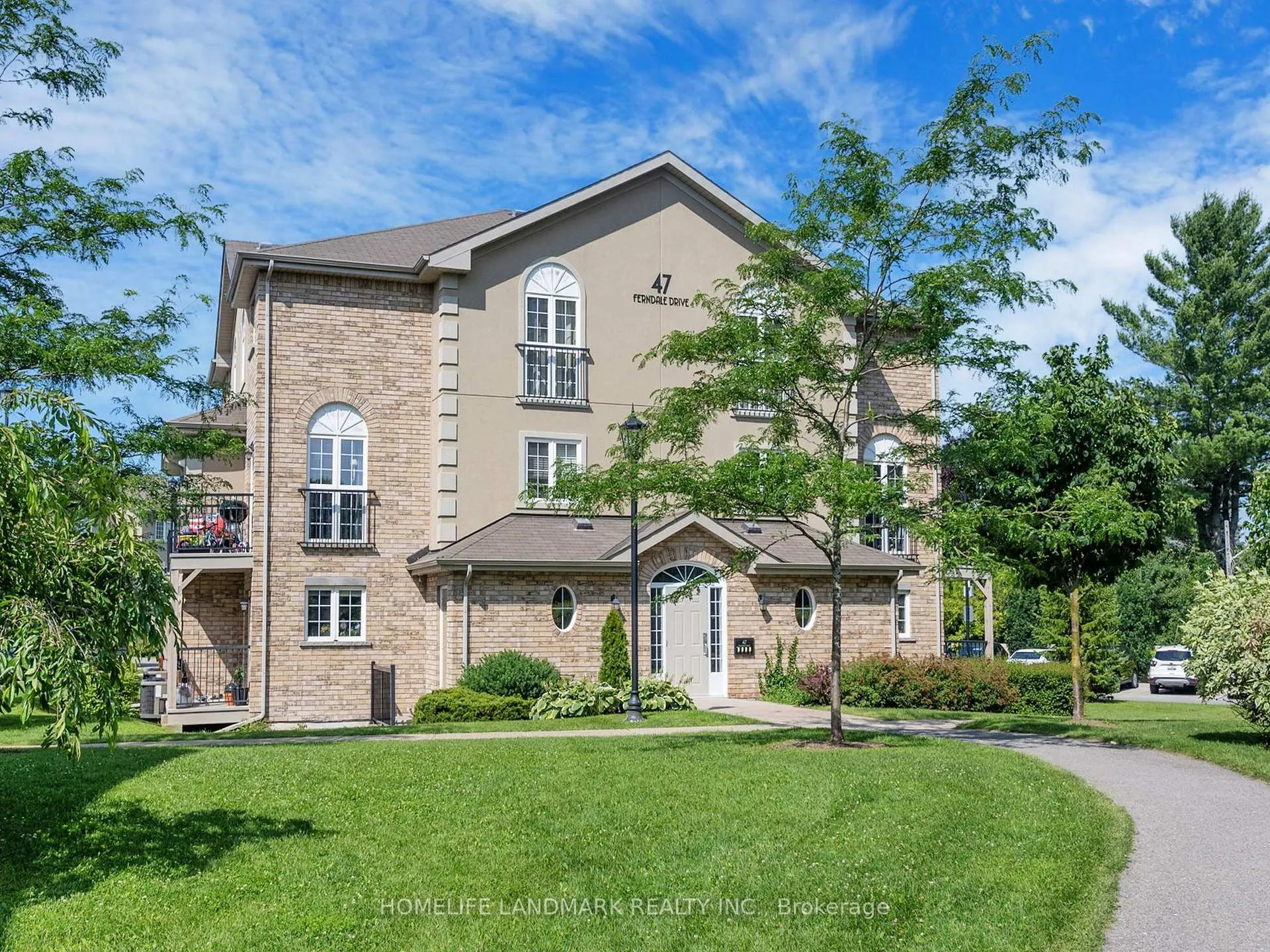 Photo 12 of Unit 7, 47 Ferndale Drive S, Barrie, Ardagh — HOMEH