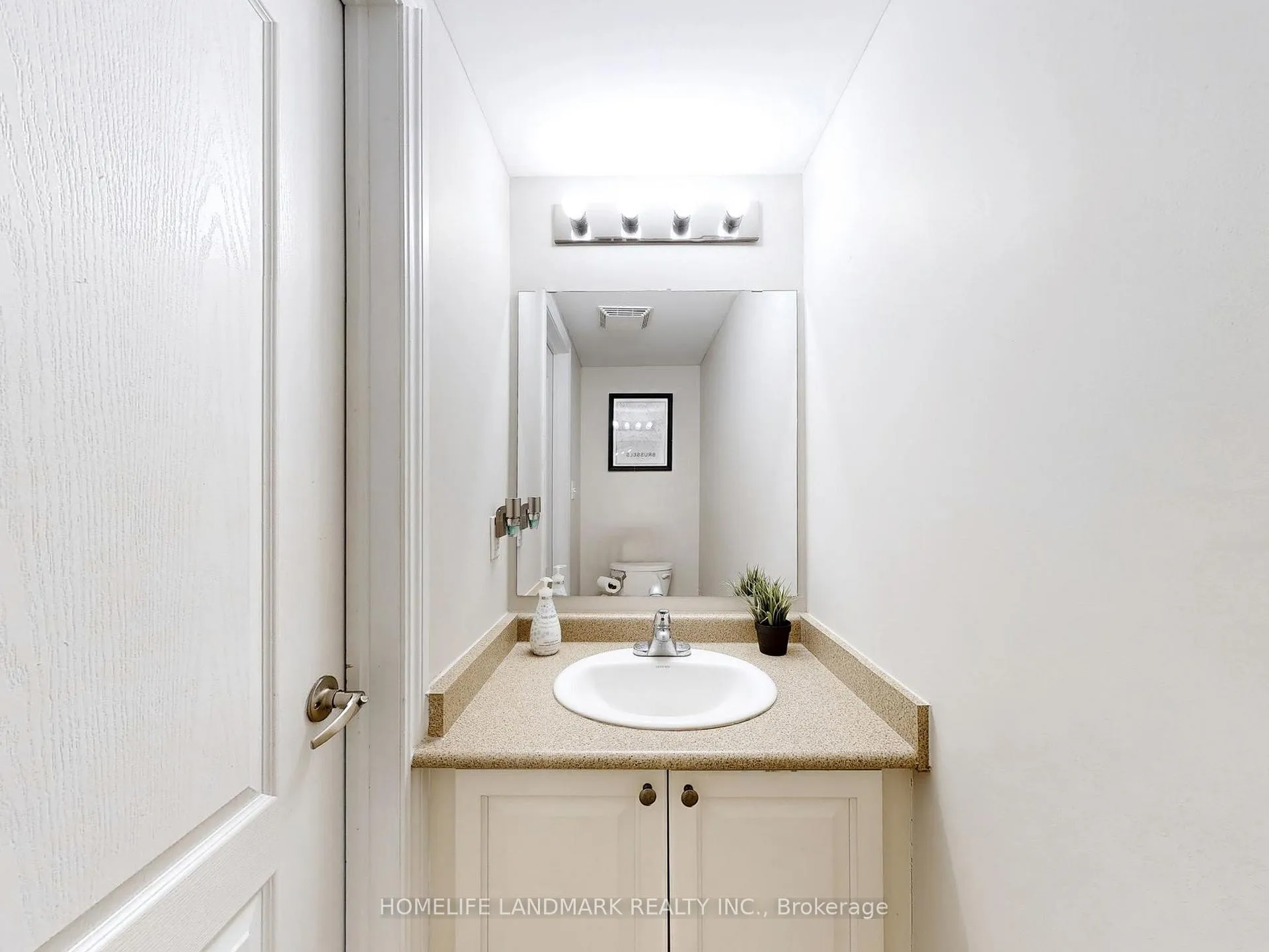 Photo 15 of Unit 7, 47 Ferndale Drive S, Barrie, Ardagh — HOMEH