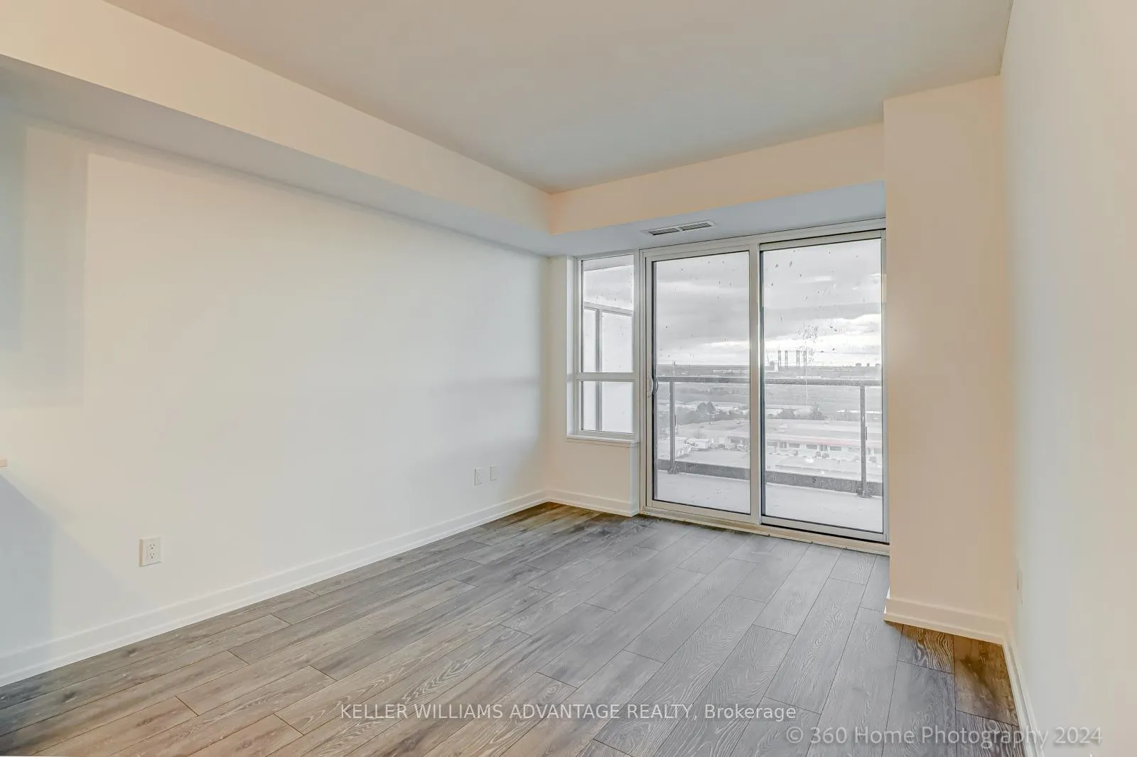 Photo 2 of Unit 1311, 1455 Celebration Drive, Pickering, Bay Ridges — HOMEH
