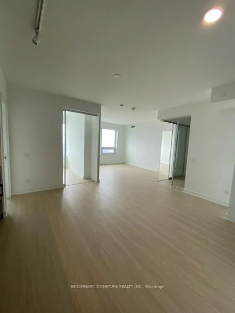 Photo 3 of Unit 5708, 8 Wellesley Street W, Toronto, Bay Street Corridor — HOMEH