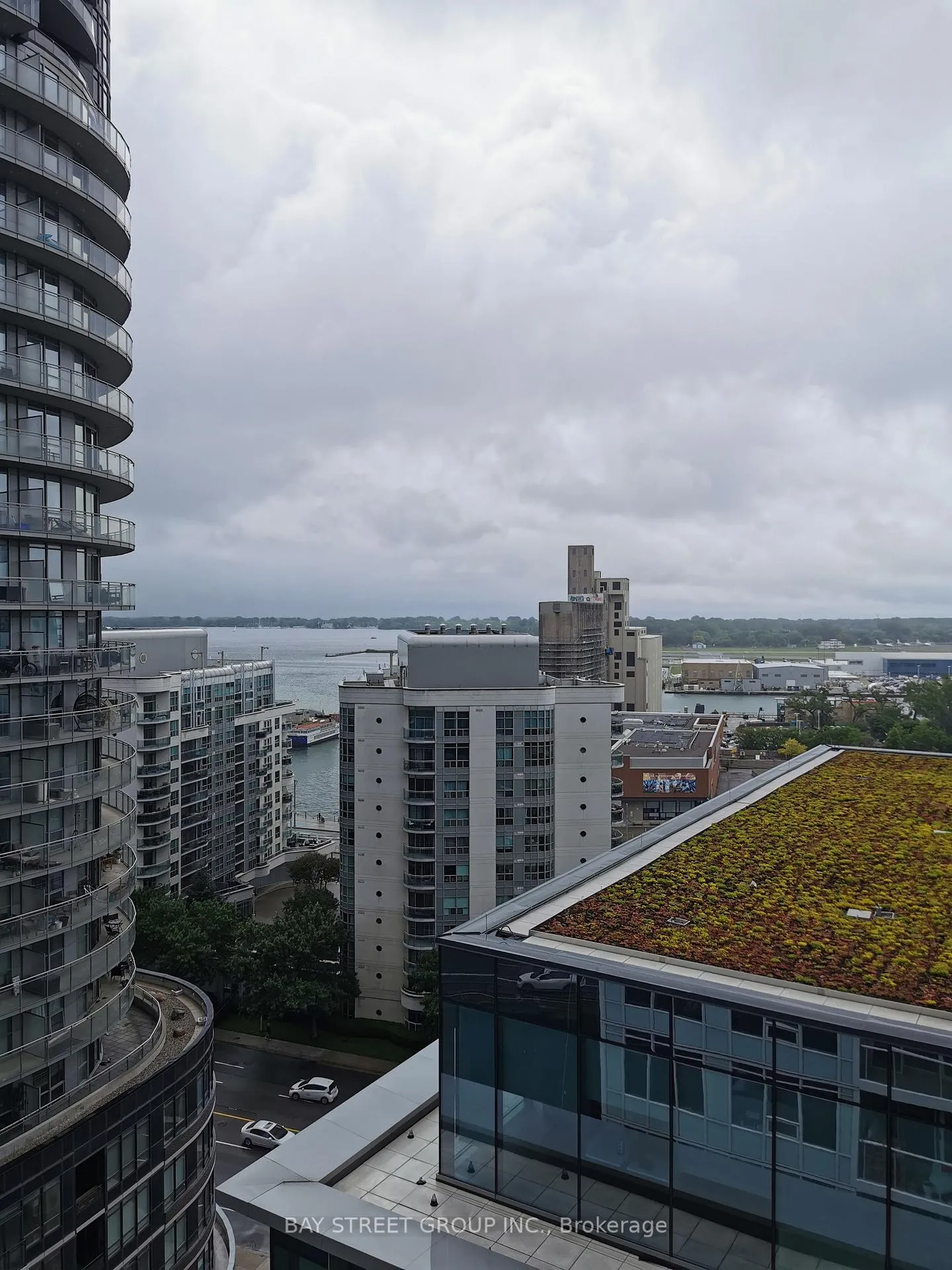Photo 10 of Unit 1616, 17 Bathurst Street, Toronto, Waterfront Communities — HOMEH