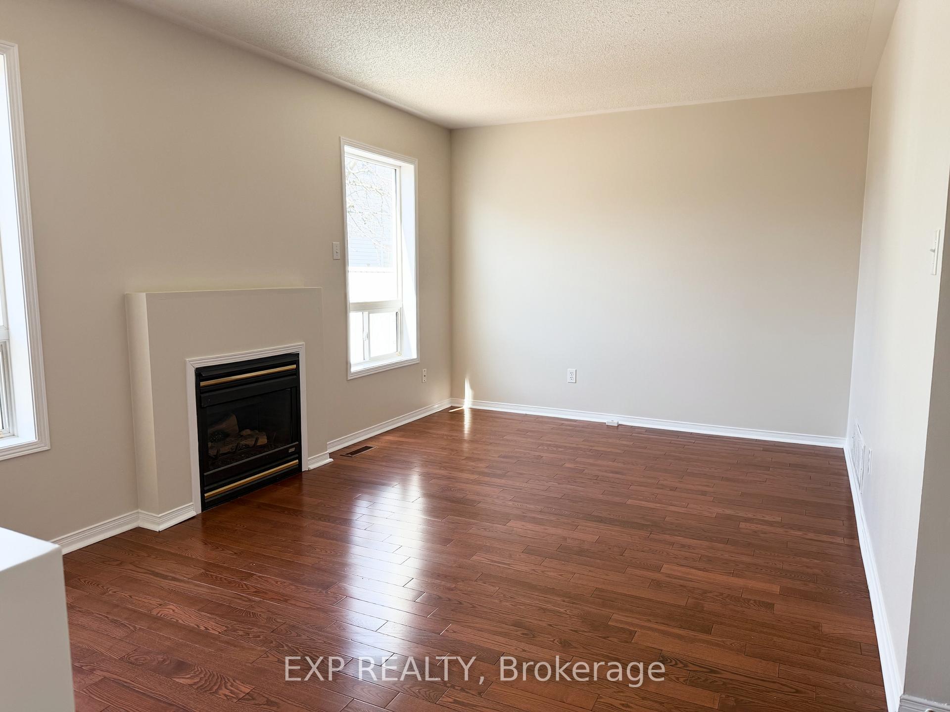 Photo 18 of 58 Greenhalf Drive, Ajax, South East — HOMEH