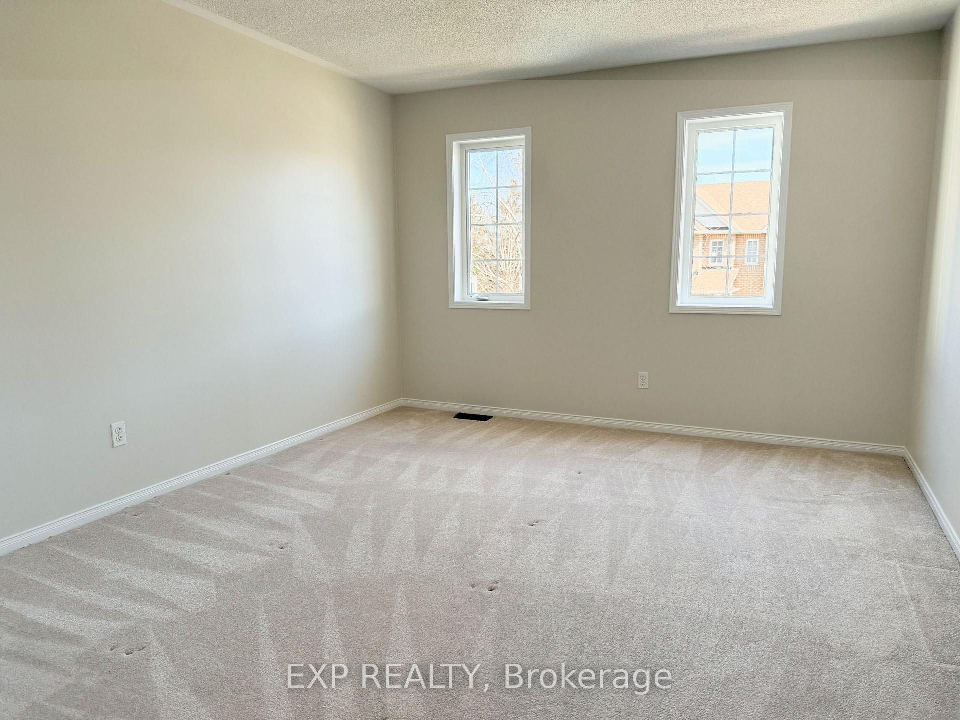 Photo 30 of 58 Greenhalf Drive, Ajax, South East — HOMEH