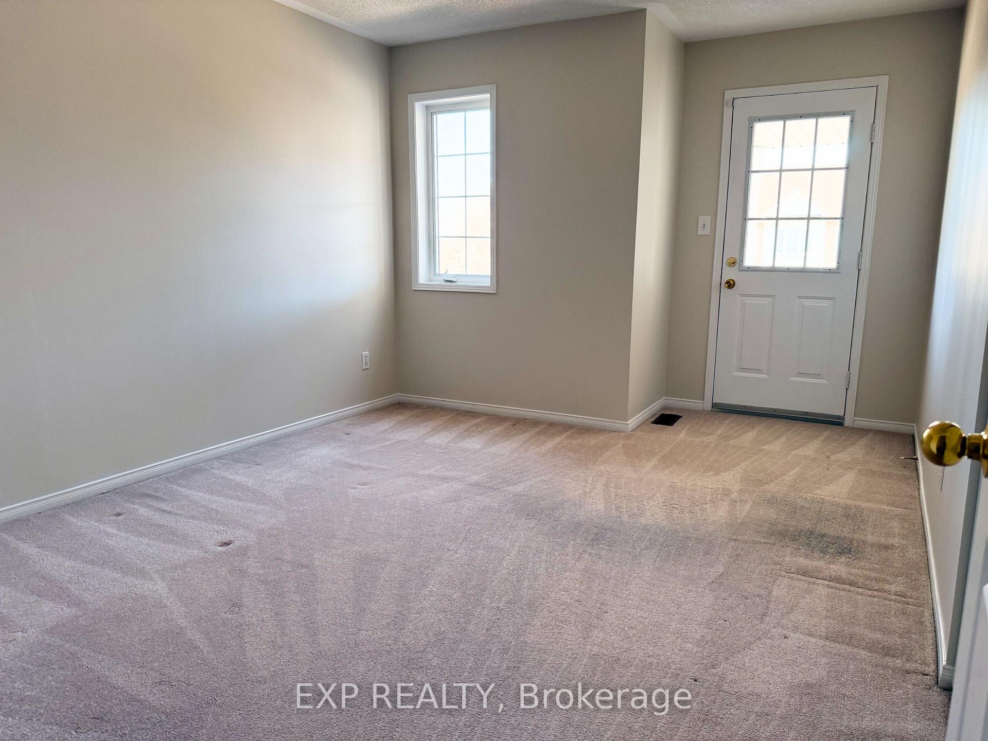 Photo 33 of 58 Greenhalf Drive, Ajax, South East — HOMEH