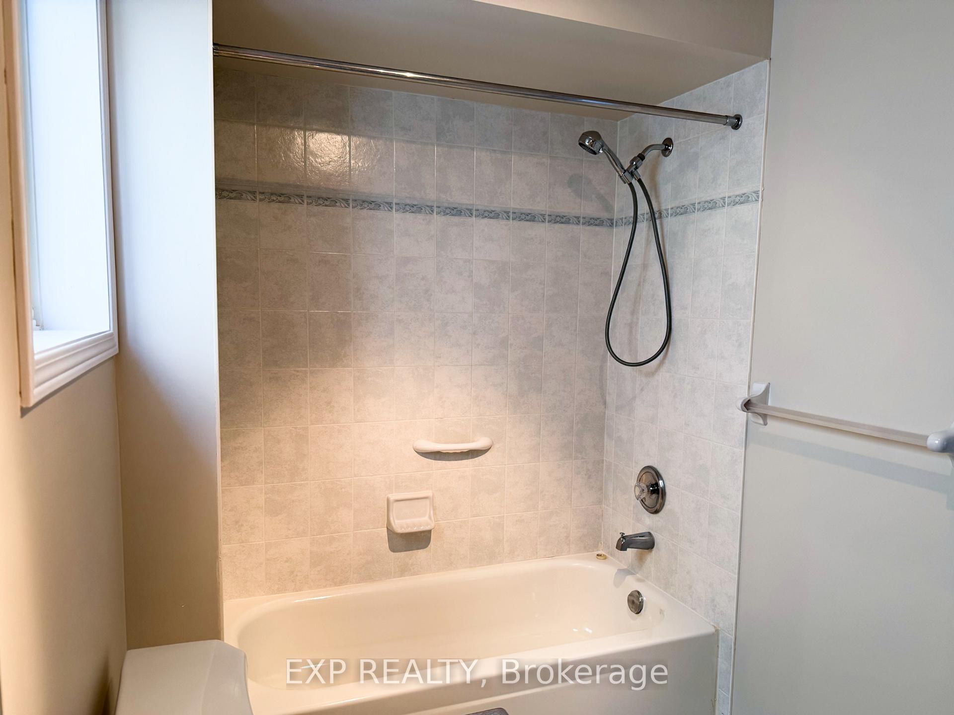Photo 37 of 58 Greenhalf Drive, Ajax, South East — HOMEH