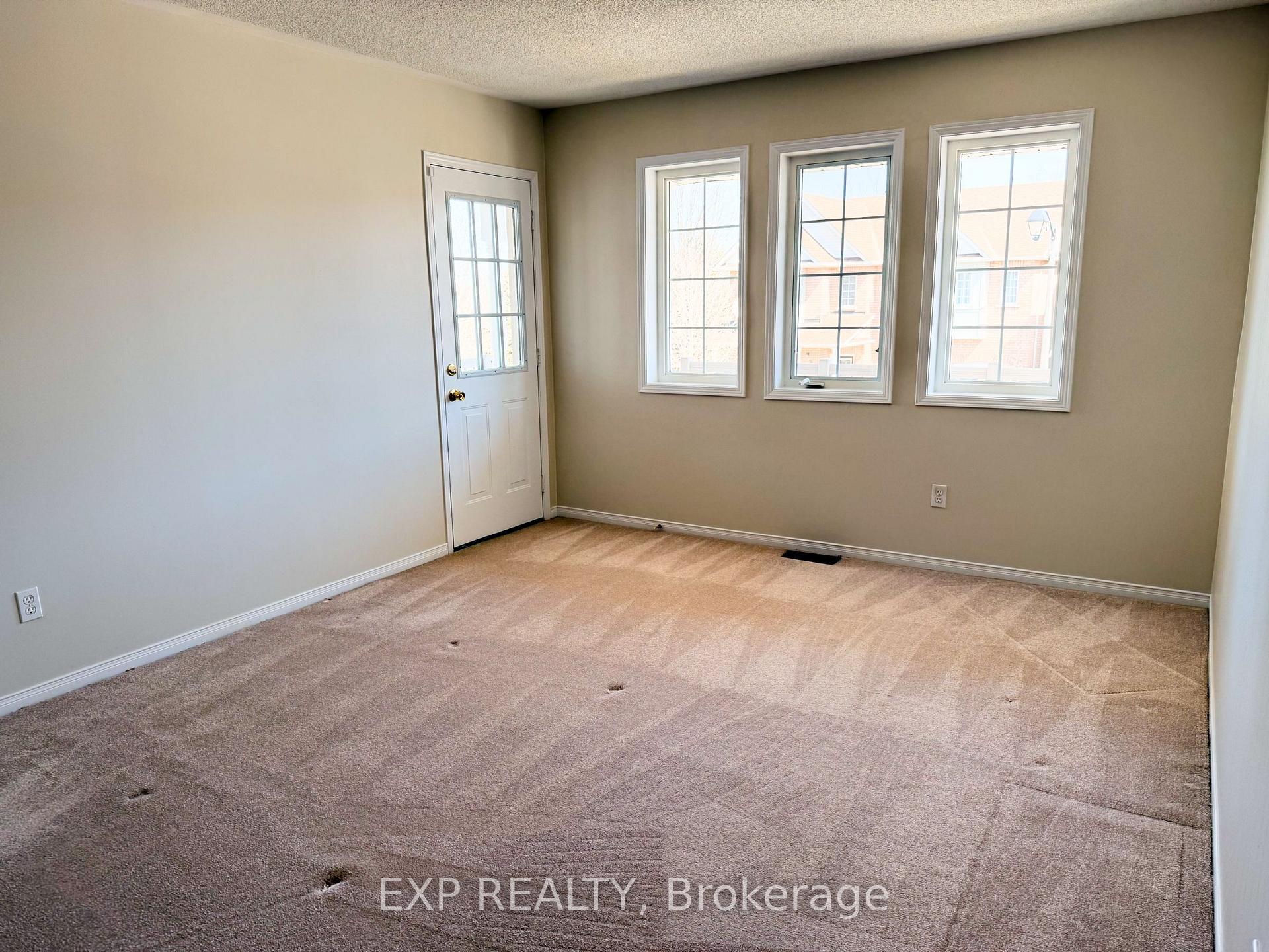 Photo 39 of 58 Greenhalf Drive, Ajax, South East — HOMEH
