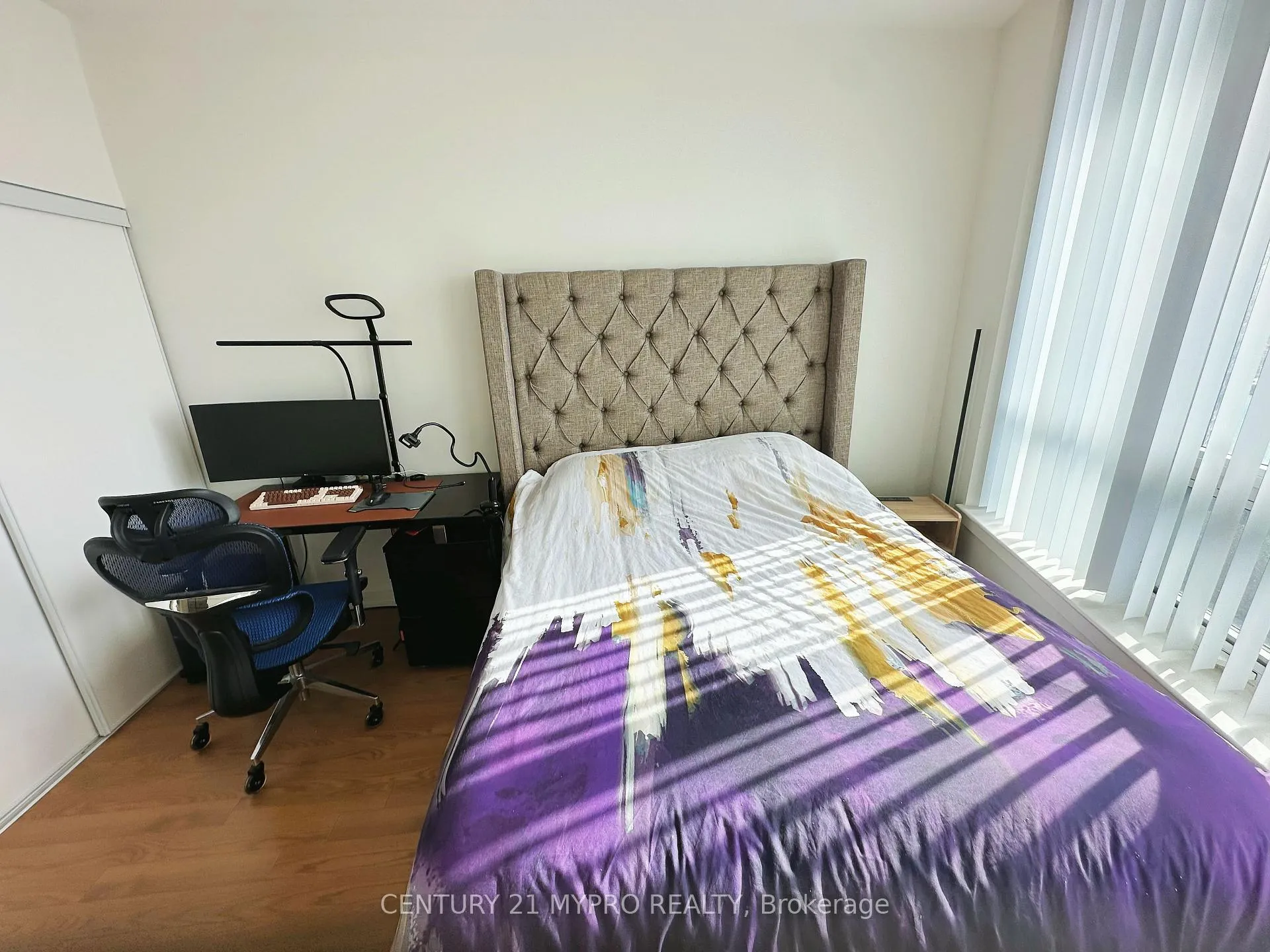 Photo 9 of Unit 908, 7171 Yonge Street, Markham, Thornhill — HOMEH